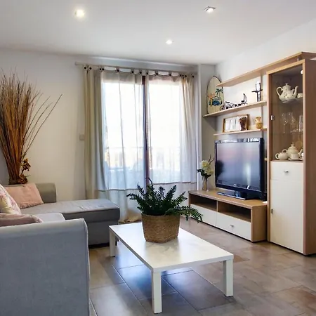 A 50 Metros De La Playa, Luminoso Y Acogedor Apartamento *
