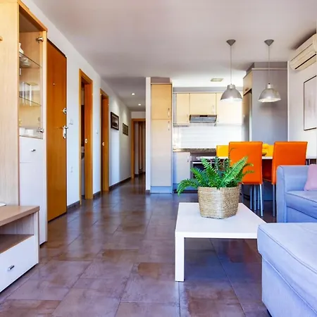 A 50 Metros De La Playa, Luminoso Y Acogedor Apartment Oliva