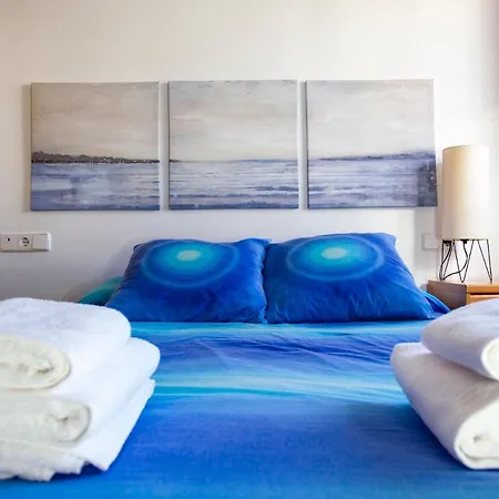 A 50 Metros De La Playa, Luminoso Y Acogedor *